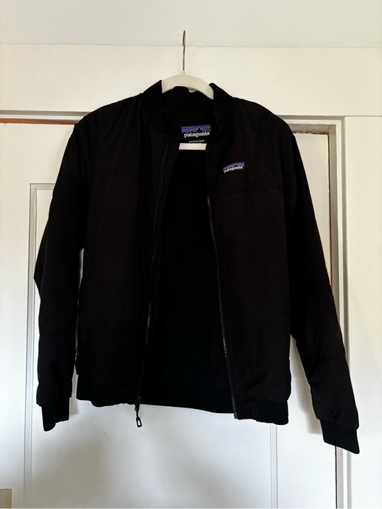 Patagonia Jackets & Blazers - Patagonia Women's Small Quilted Bomber Jackeg Black Size Small